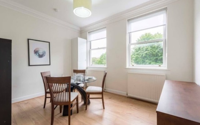 Modern 1 Bed close to Kensington High Street