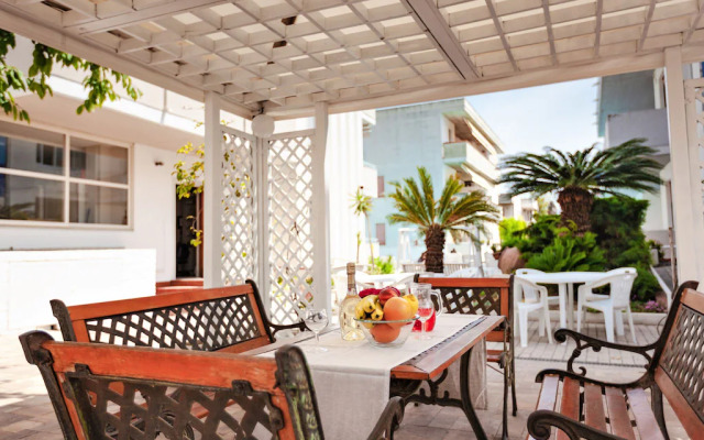 Alluring Apartment in Alba Adriatica near Sea