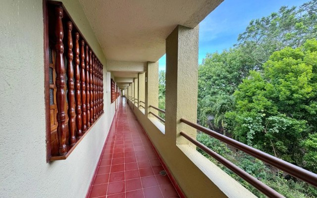 Suites Colonial
