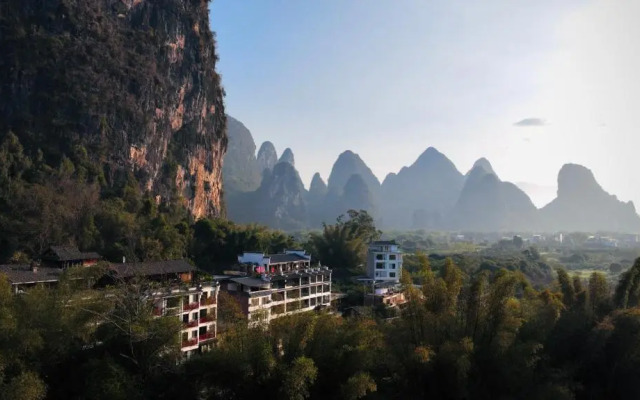 Yangshuo Xingping Island Resort