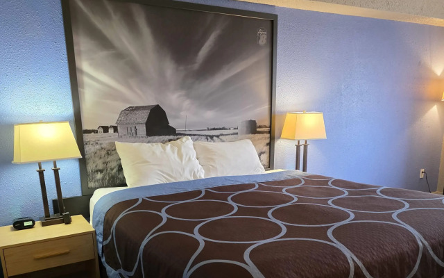 Super 8 by Wyndham Swift Current