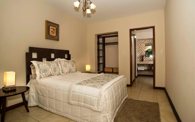 Arami Hotel & Lodge