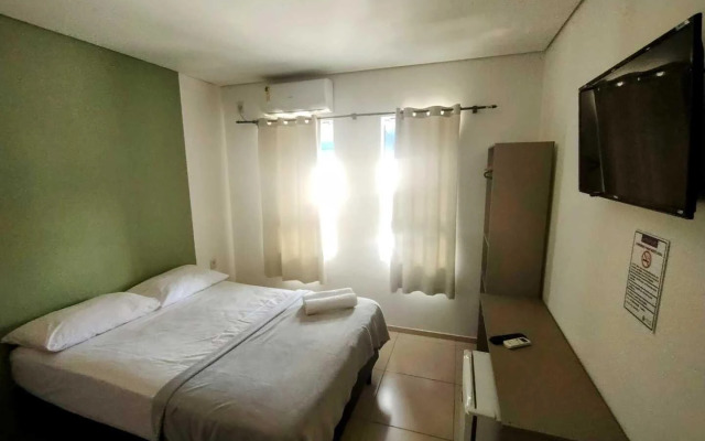 OYO Pousada 4 Estações