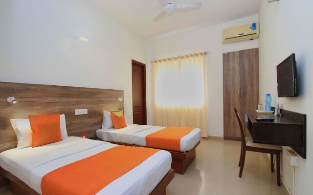 OYO Flagship 16476 Elements mall