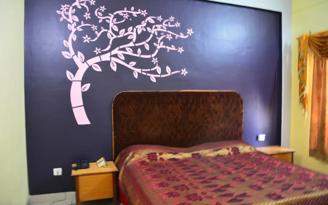 Mansarovar Hotel & Banquets