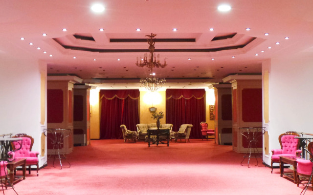 Phoenicia Grand Hotel