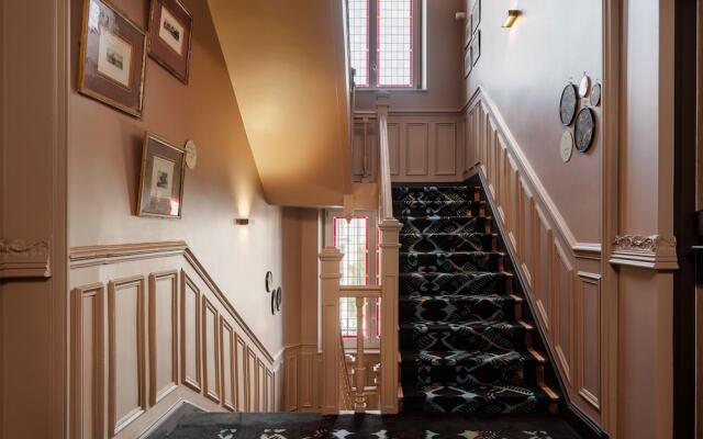 Hôtel Arago - Entrée autonome, réception en ligne - Encore Mieux