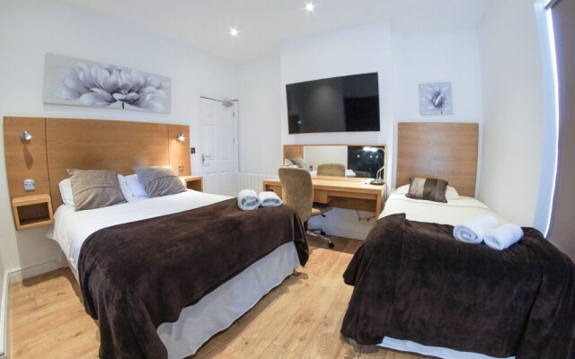 Tunnard House
