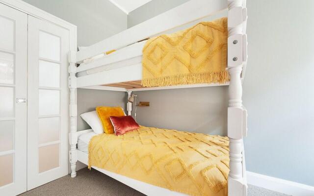 Salty'S 2 Bedroom Beach Home