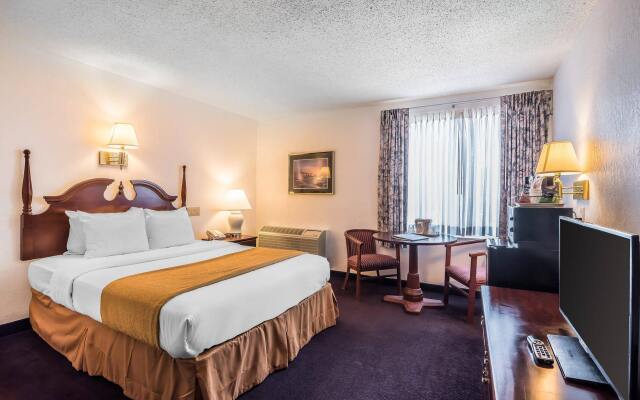 Quality Inn & Suites Albany Airport