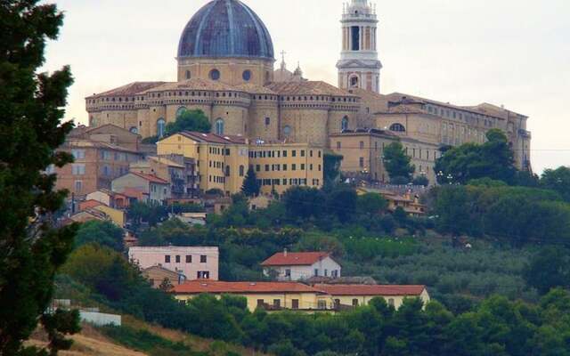 Apartment With 4 Bedrooms in Recanati, With Wonderful Mountain View, E