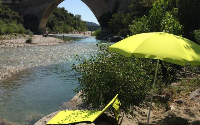 Nyons Centre Appart#1: charme, jardin, plage