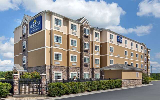 Microtel Inn & Suites by Wyndham Opelika