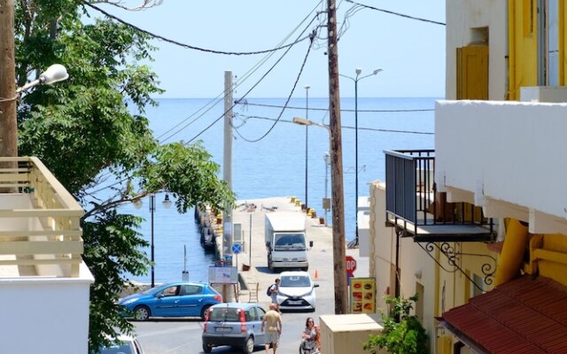 Cozy & New Flat at the Heart of Paleochora