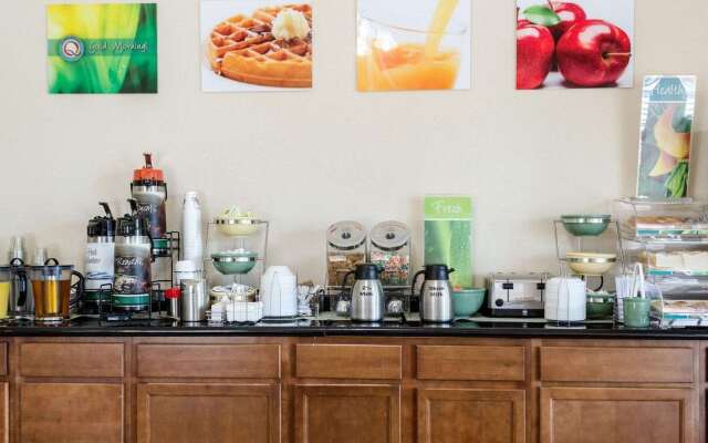 Quality Inn Louisville MS