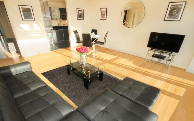 Grand Canal Quay Fantastic Apartment