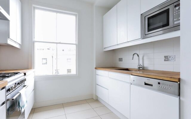 3BR Duplex + Balcony!