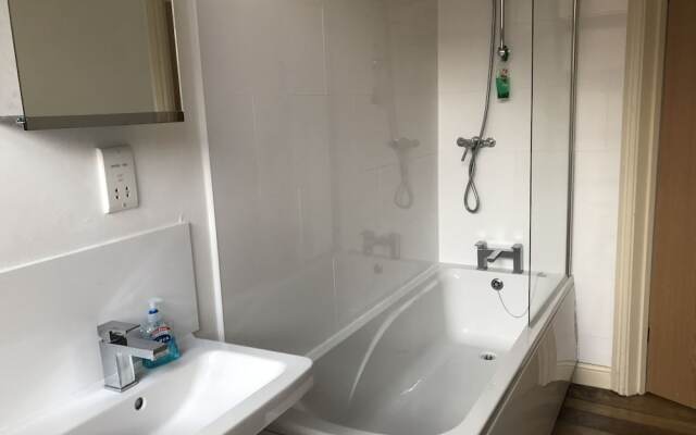 York Road Apartment