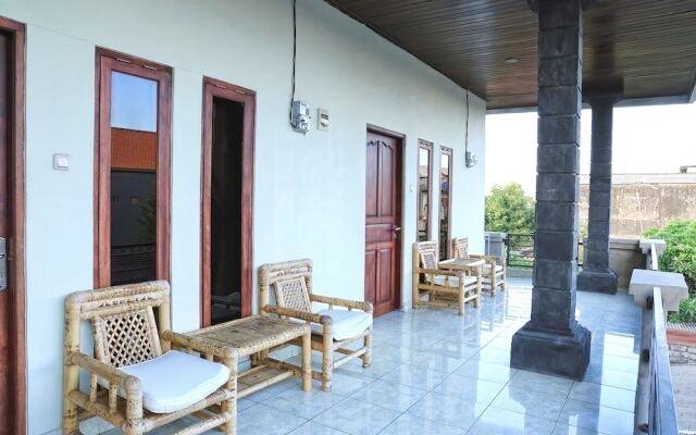 RedDoorz @ Mataram Kuta 3