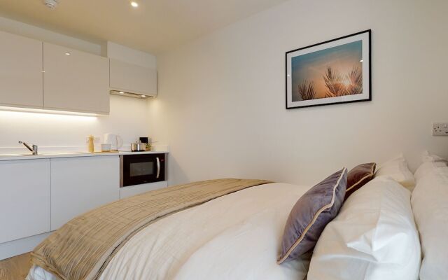 Gorgeous Studios - NEWCASTLE UNDER LYME