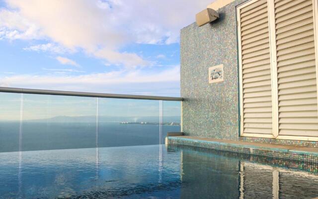 Spectacular 11,000 Sqft PenHouse fully staffed