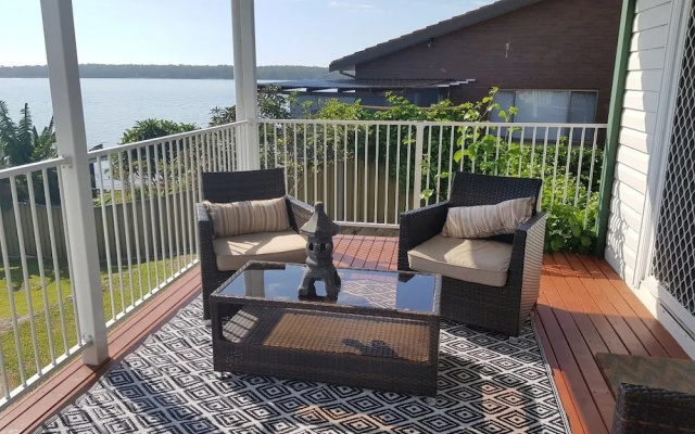 Lake Escape - Lake Macquarie