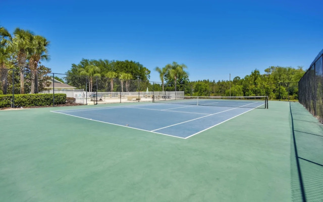 Family Retreat w/ Pool: 10 Mi to Disney!