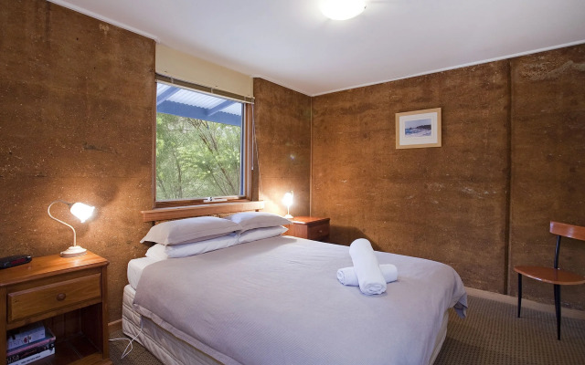 Split Point Cottages