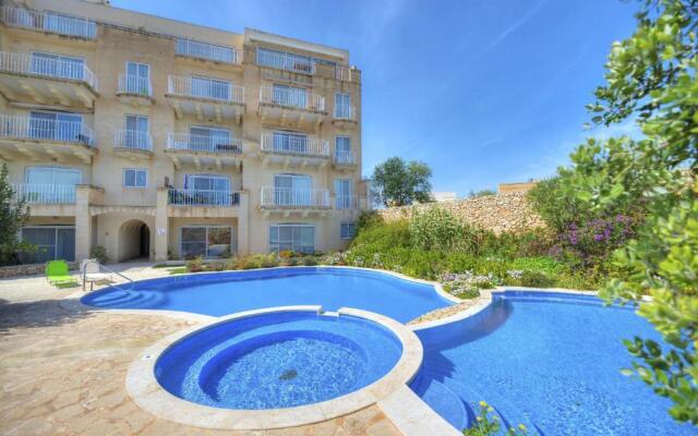 Modern and spacious 2 bedroom apartment with communal outdoor pool GZ-SMEL1-1