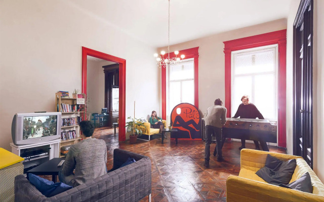 Pal's Hostel & Apartments
