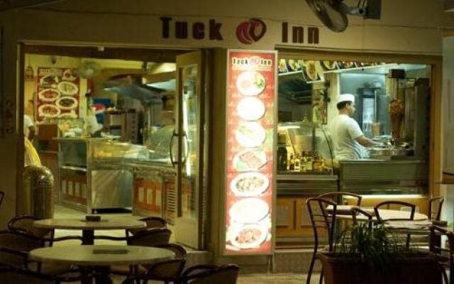Tuck Inn
