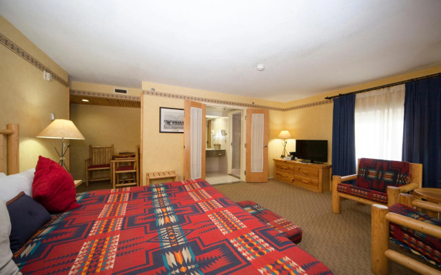 Brewster Mountain Lodge