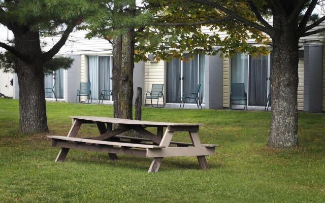 Ambassador Motel