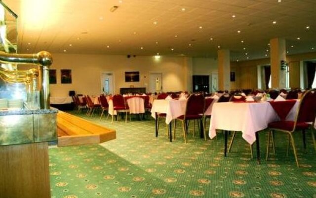 Royal Hotel