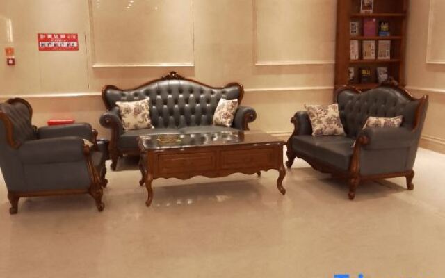 Vienna Hotel (Jiji Jishui Administrative Center Branch)