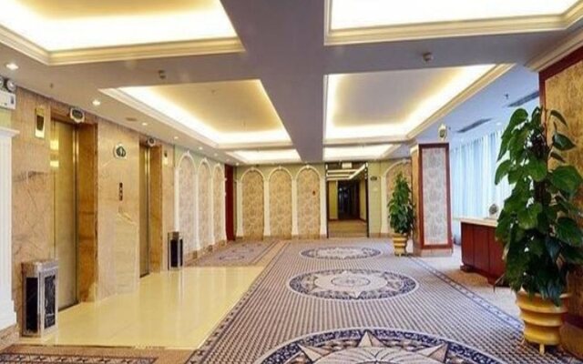 Vienna Hotel Xiangyang Railway Station