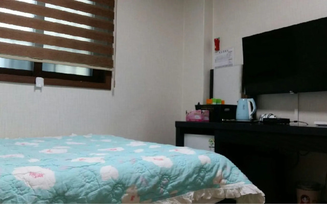 Booyoung Motel