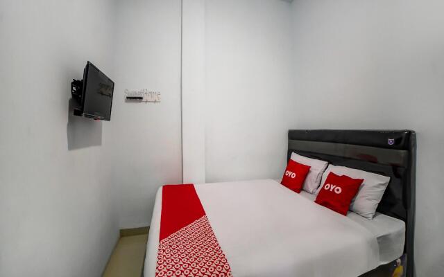 OYO 90994 Ada Guest House