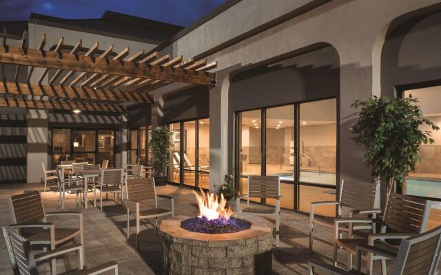 Country Inn & Suites by Radisson, La Crosse, WI