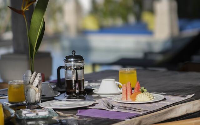 Kutus Kutus Saba Beach Villas