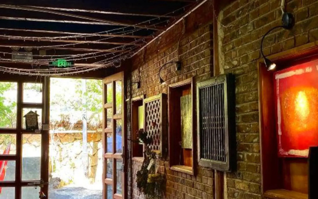 Jha Lam Gang Inn