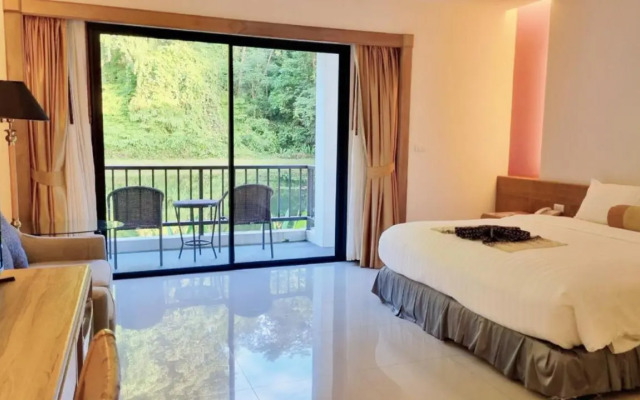 Tinidee Hotel At Phuket