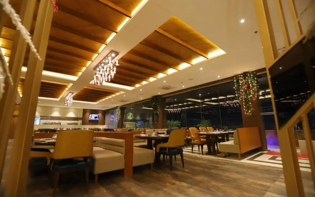 The Pristine Hotel Kanpur