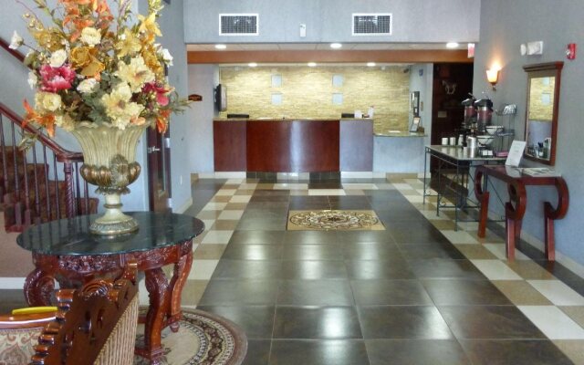 Red Roof Inn & Suites Detroit-Melvindale/ Dearborn
