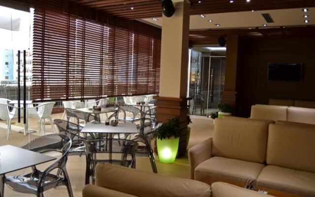 Hotel Relax