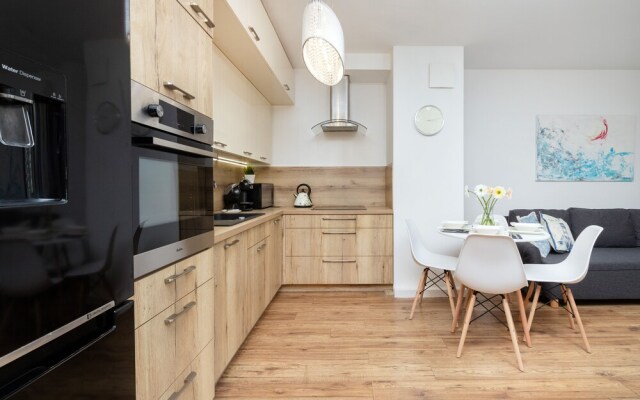 Batorego 7 Apartament Gdynia by Renters