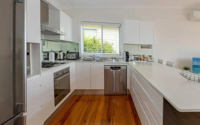 KIAMA SUNRISE Kiama and Surrounds 4pm check out Sundays