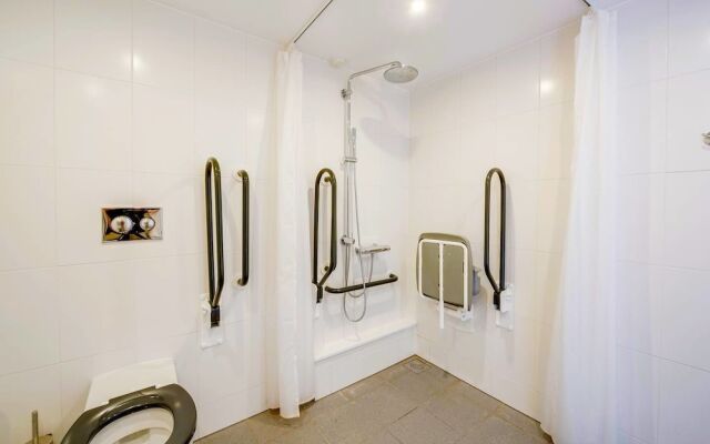 Elegant and modern city centre studio