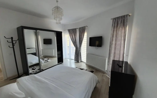 Fox Valley Villa
