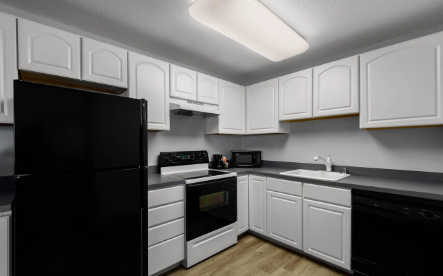 Clarion Inn Falls Church - Arlington